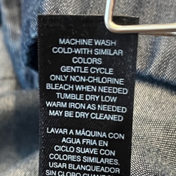 White House Black Market Size 0 Emma Chambray Blouse 3/4 Quarter Bell Sleeves - Picture 3 of 14